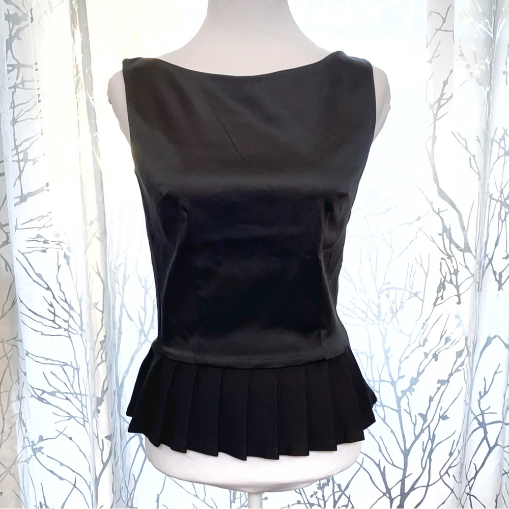Wheels & Dollbaby black satin upper East side sleeveless pleated boat neck top - Picture 7 of 7